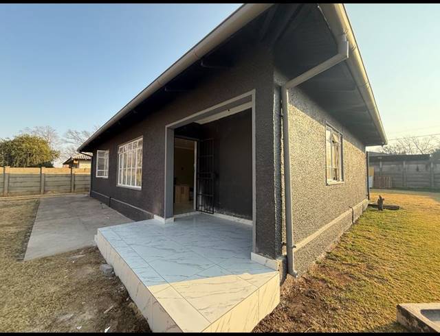 3 BEDROOM HOUSE FOR SALE IN VANDERBIJLPARK CW 6